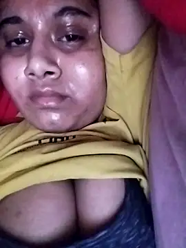 pihuu1313 online show from April 2026 09:00:02 AM