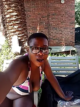 SexyMbali 01 online show from April 2026 07:45:01 AM