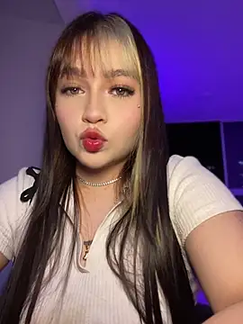 Daniela ruizz online show from May 2026 12:34:02 AM