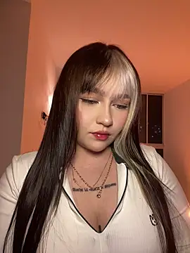 Daniela ruizz online show from June 2026 02:50:02 AM