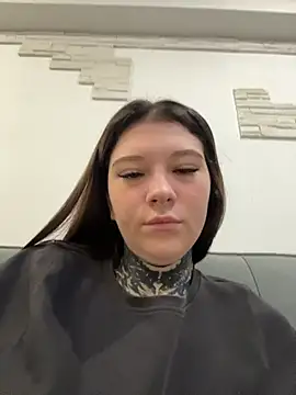 FionaMurr online show from April 2026 11:01:02 PM