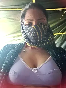 Poonam8080 online show from December 2025 06:39:03 AM