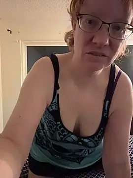 Lenaravenswood online show from March 2026 04:19:01 AM