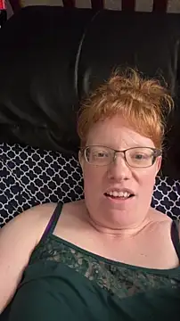 Lenaravenswood online show from December 2025 06:05:01 AM