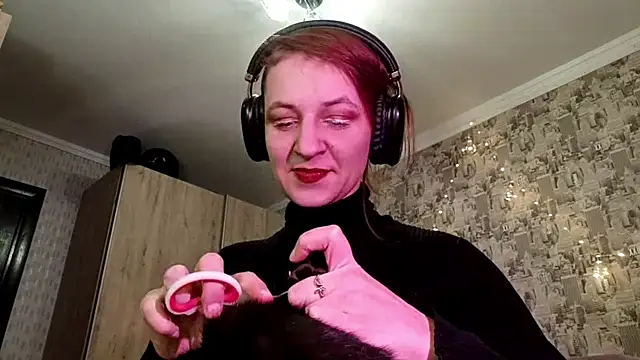 Snapshot of MerrillBarfield chatting on December 2025 04:33:02 PM MerrillBarfield online show from December 2025 04:33:02 PM