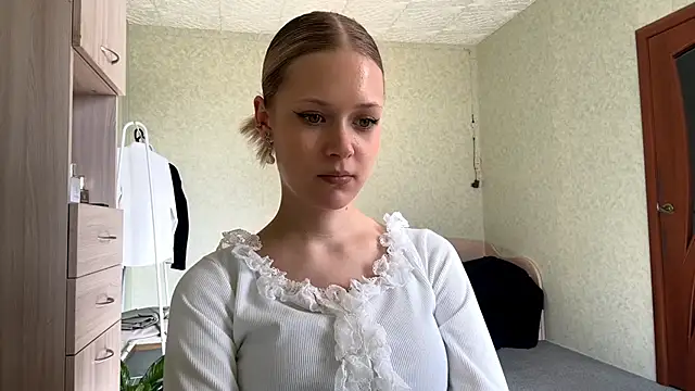 ZaidaSchwarten online show from March 2026 11:36:02 AM