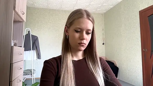 ZaidaSchwarten online show from March 2026 11:35:01 AM