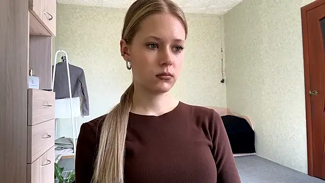 ZaidaSchwarten online show from March 2026 11:32:02 AM