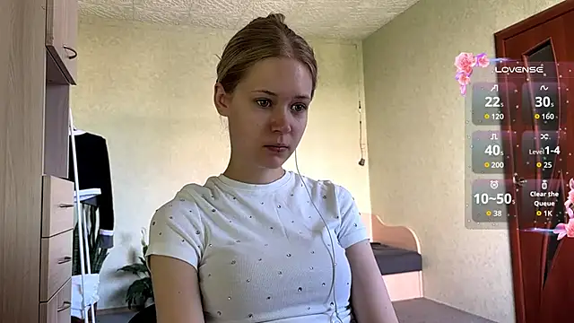 Snapshot of ZaidaSchwarten chatting on June 2026 05:07:01 AM ZaidaSchwarten online show from June 2026 05:07:01 AM