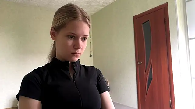 ZaidaSchwarten online show from May 2026 05:27:02 AM