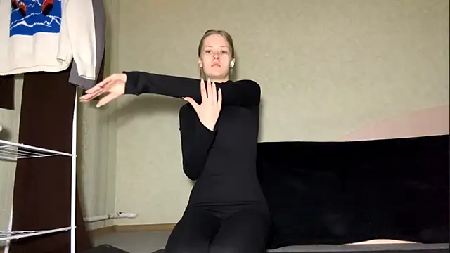 Snapshot of ZaidaSchwarten chatting on February 2026 05:40:01 AM ZaidaSchwarten online show from February 2026 05:40:01 AM