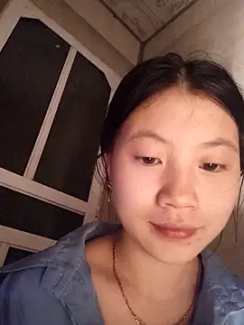 Lomay69 online show from December 2025 05:28:02 PM