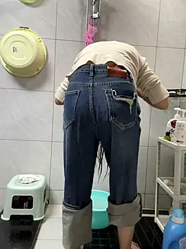 Snapshot of cmvoo chatting on December 2025 11:49:01 AM cmvoo online show from December 2025 11:49:01 AM