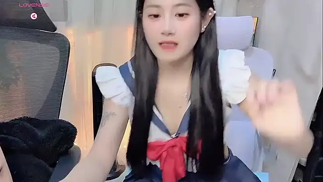 Yvonne-07 online show from December 2025 12:20:02 PM