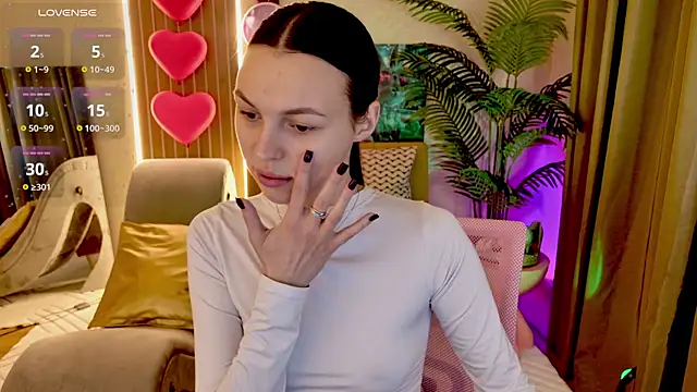 MaxinCarroll online show from April 2026 10:06:01 AM