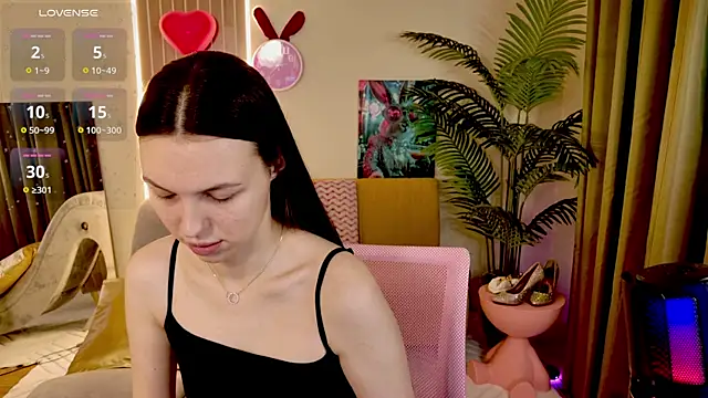 MaxinCarroll online show from April 2026 09:59:02 AM