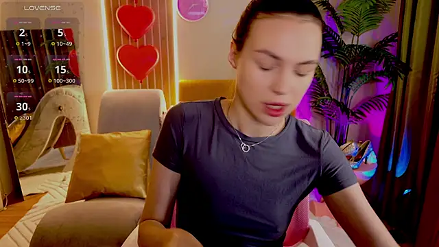 MaxinCarroll online show from March 2026 05:12:01 AM