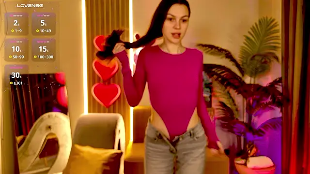 MaxinCarroll online show from March 2026 05:17:01 AM