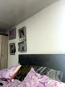 Snapshot of Aurora_Dolce chatting on December 2025 02:48:02 AM Aurora Dolce online show from December 2025 02:48:02 AM