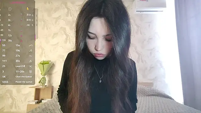 Qwami Amie online show from March 2026 05:02:02 AM