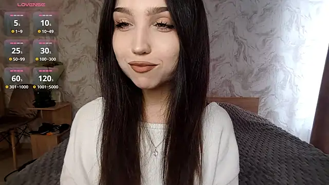 Qwami Amie online show from March 2026 12:28:02 PM