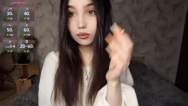 Qwami Amie online show from March 2026 03:12:01 PM