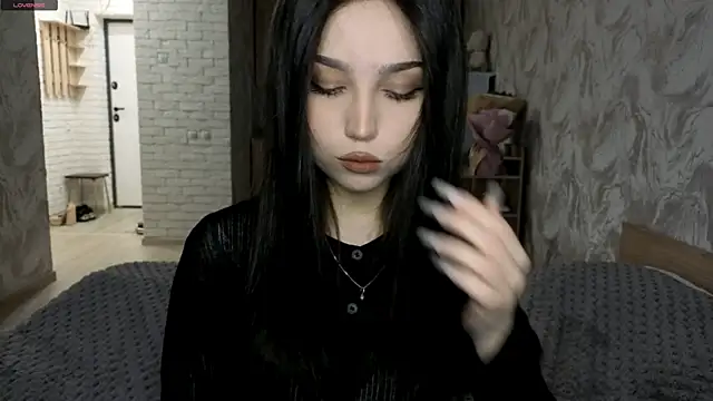 Qwami Amie online show from June 2026 07:02:02 AM