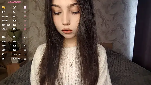 Qwami Amie online show from April 2026 09:27:01 AM