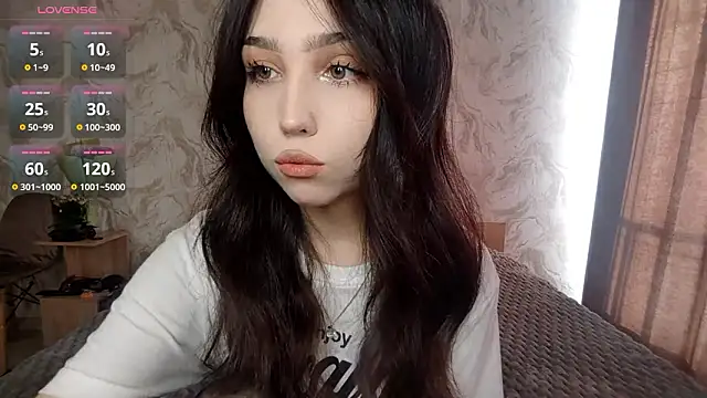 Qwami Amie online show from March 2026 12:28:02 PM