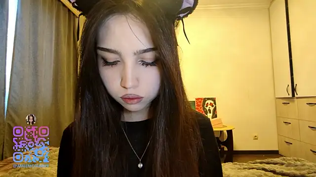 Qwami Amie online show from February 2026 08:57:02 AM