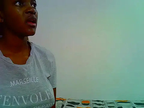 Snapshot of PetiteDoll_06 chatting on May 2026 01:47:01 PM PetiteDoll 06 online show from May 2026 01:47:01 PM