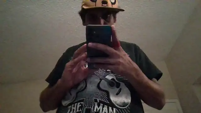 Snapshot of _Ramone666 chatting on October 2025 01:34:01 PM  Ramone666 online show from October 2025 01:34:01 PM