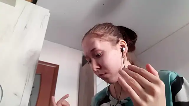 Annette meow1 online show from March 2026 11:25:01 AM