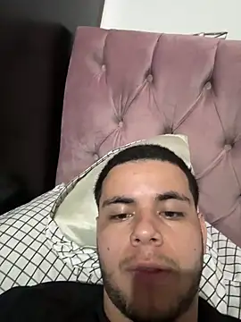 Liam Mateo online show from February 2026 04:24:01 AM