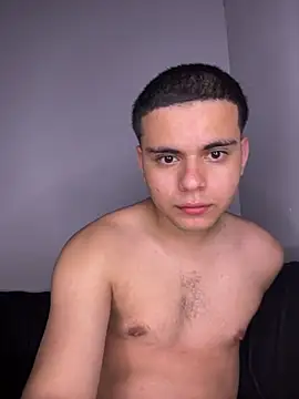 Liam Mateo online show from March 2026 04:02:01 AM