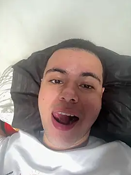 Liam Mateo online show from February 2026 09:27:02 PM