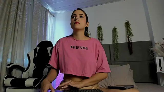 JulietaSnow online show from March 2026 04:46:01 PM