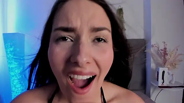 JulietaSnow online show from March 2026 06:22:02 PM