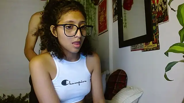 SweetEmxxx online show from February 2026 12:02:02 AM