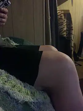 Snapshot of Ldnick69 chatting on April 2026 03:24:02 AM Ldnick69 online show from April 2026 03:24:02 AM