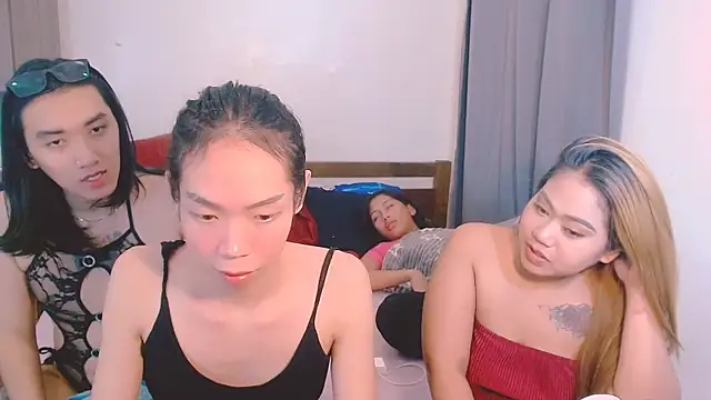 lil cummer69 online show from February 2026 06:18:01 PM