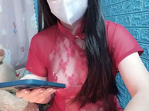 Snapshot of Yumi69 chatting on December 2025 04:02:02 PM Yumi69 online show from December 2025 04:02:02 PM