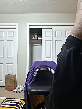 Rizzle9800 online show from April 2026 06:20:02 AM