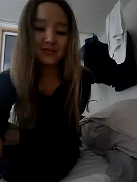 Snapshot of SherrylShaw chatting on December 2025 04:01:02 PM SherrylShaw online show from December 2025 04:01:02 PM