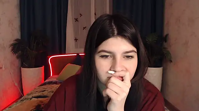 KisaModel online show from February 2026 01:18:02 PM