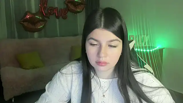 KisaModel online show from April 2026 08:48:01 PM