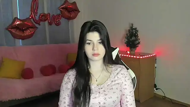 KisaModel online show from February 2026 01:07:02 AM