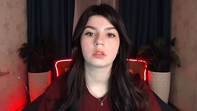 KisaModel online show from February 2026 01:12:01 AM