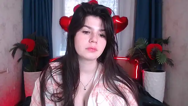 KisaModel online show from February 2026 02:33:01 AM