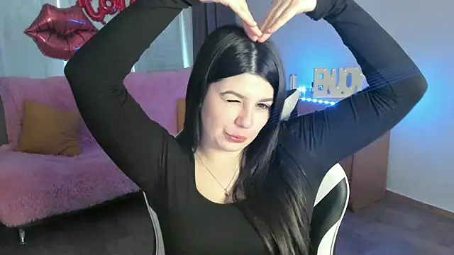 KisaModel online show from May 2026 10:57:01 PM